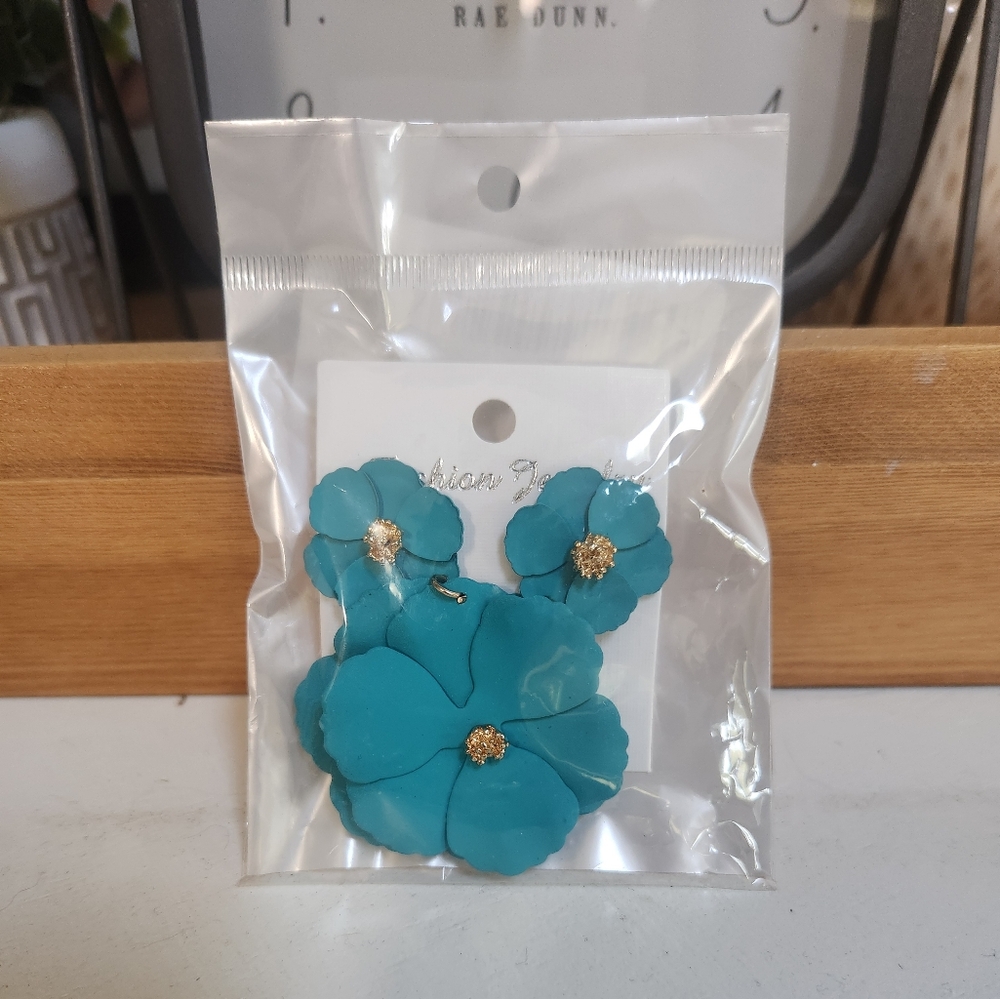 Teal Dangle Flower Earrings